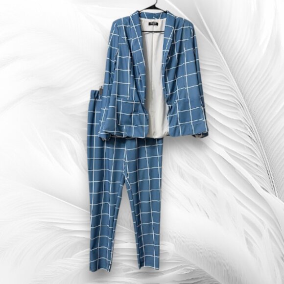 Blue Windowpane Blazer & Pants Two-Piece Set – Size L - Picture 2 of 11